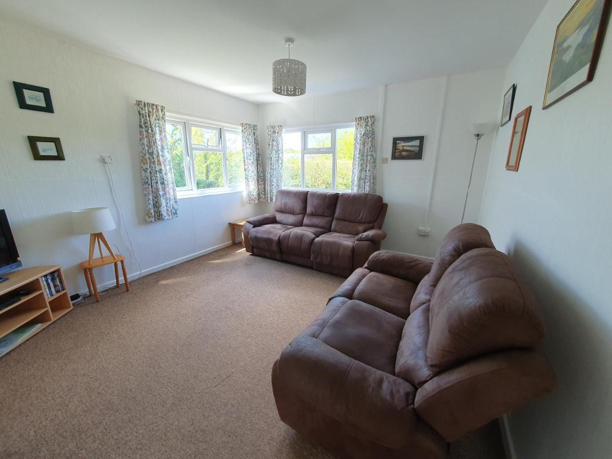 Holiday home Ty Pren Bach *